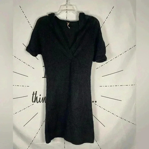 Boutique Proof Black V-Neck Knit Lightweight Hooded Coverup Dress - Picture 2 of 7